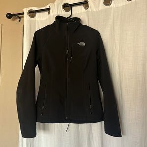 North Face Women’s Apex Barrier Soft Shell Jacket